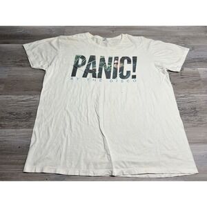 Panic At the Disco t-Shirt Mens Size XL Short Sleeve Worn‎ Faded